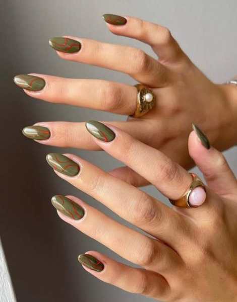 Фото Стильный зеленый дизайн ногтей 2022 : новые дизайны ногтей

