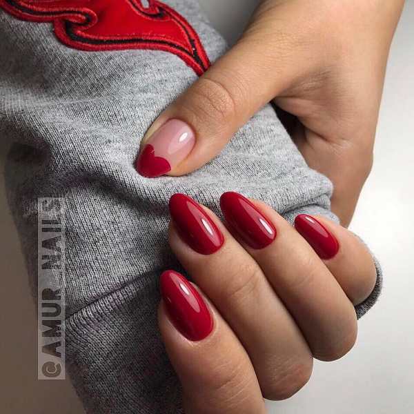 Сердечный френч: 18 креативных идей для нейл-арта
