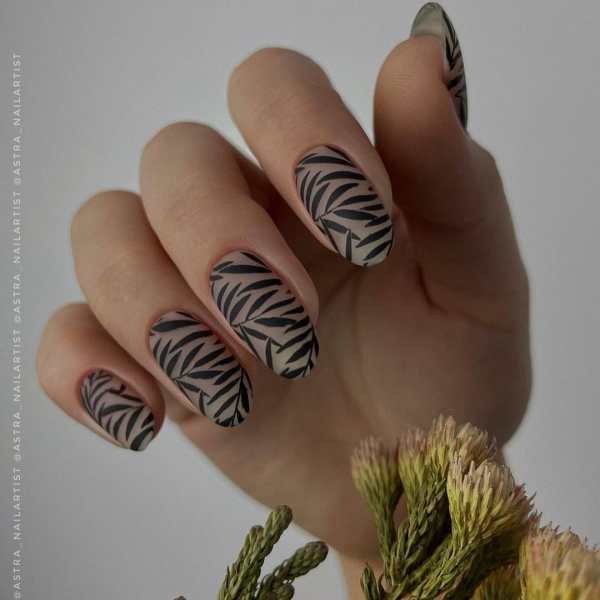 Весна 2022 Искусство для ногтей на каждый день: стильные оттенки и оригинальные дизайны
