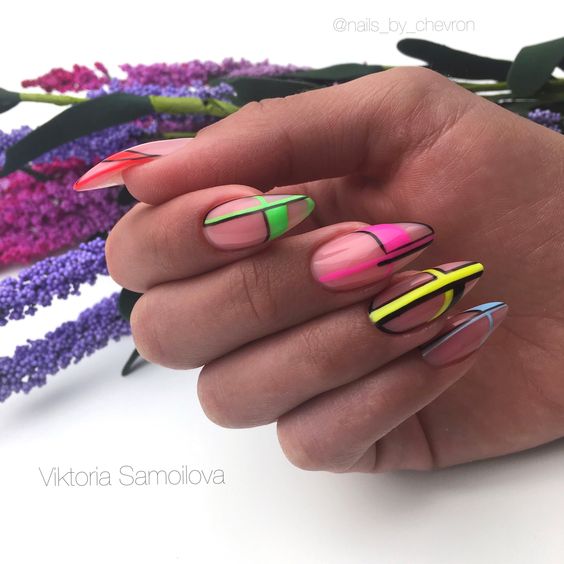 Геометрия ногтей 2022-2023 (480+ изображений): стильные тенденции дизайна