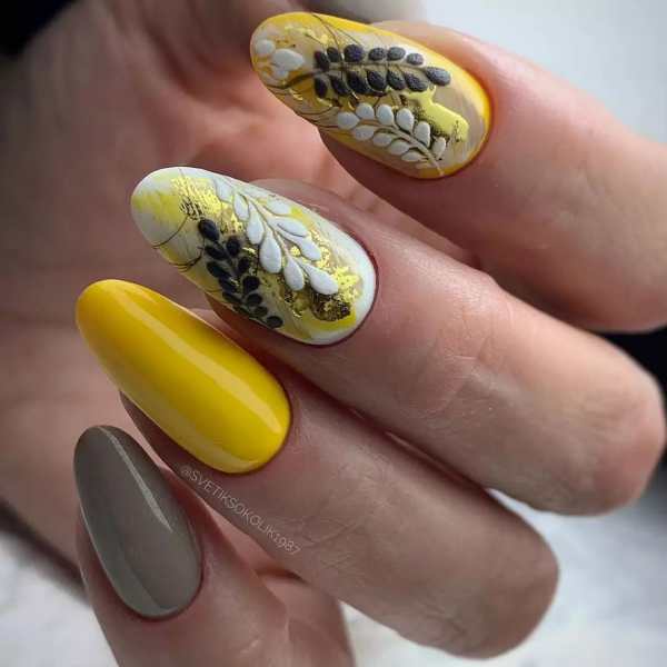 Искусство на длинных ногтях весна-лето 2022: лучшие дизайны на фотографиях
